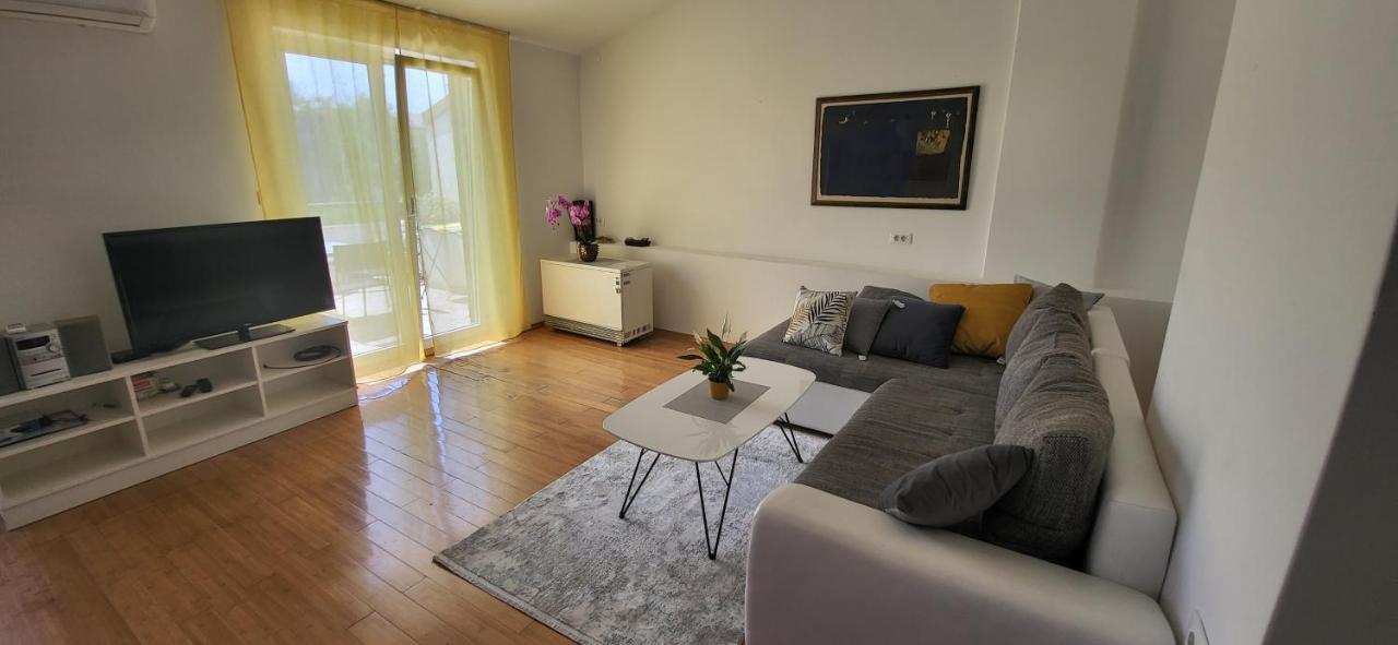 Apartment Petra Pekica بولا المظهر الخارجي الصورة